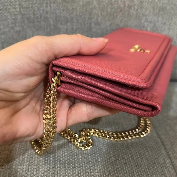 Prada Bag - Picture 8 of 17